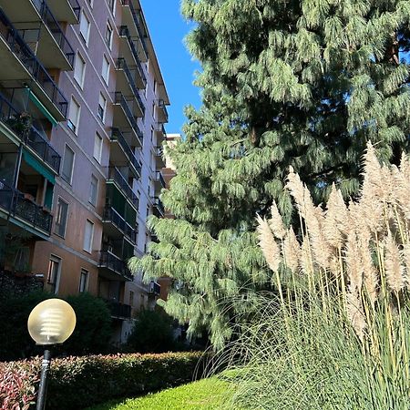 Appartamento Veronica, Per Lavoro E Relax Corsico Exteriör bild